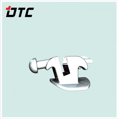 Brackets MBT auto-ligantes para solução ortodôntica.