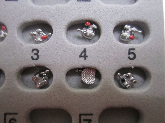 Fornecedores de ortodoncia Dentária a laser com bracket de metal com 1 ano de validade