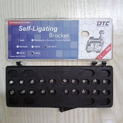 Exclusivo auto-ligando Roth Brackets Mini tamanho benefícios máximos para o tratamento dentário