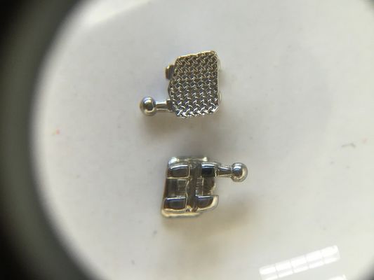 Obtenha os melhores resultados com brackets ortodônticos dentários claros e de baixo atrito da DTC