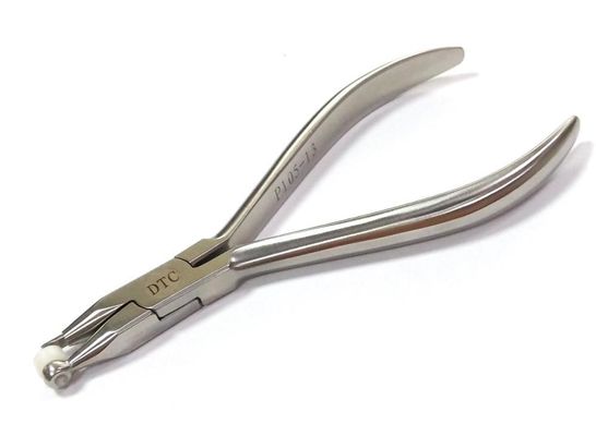 Aplicação de pinças de torque ortodônticas dentárias compatíveis com a ISO para tratamento ortodôntico eficaz