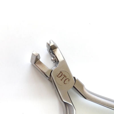 Telas de corte de extremidade distal para ajuste de fio duro